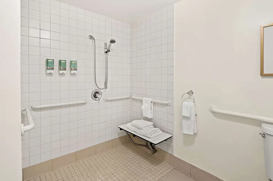 stay near ontario mills and airport